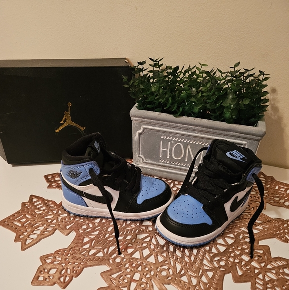 Jordan 1 retro High OG - Picture 8 of 8